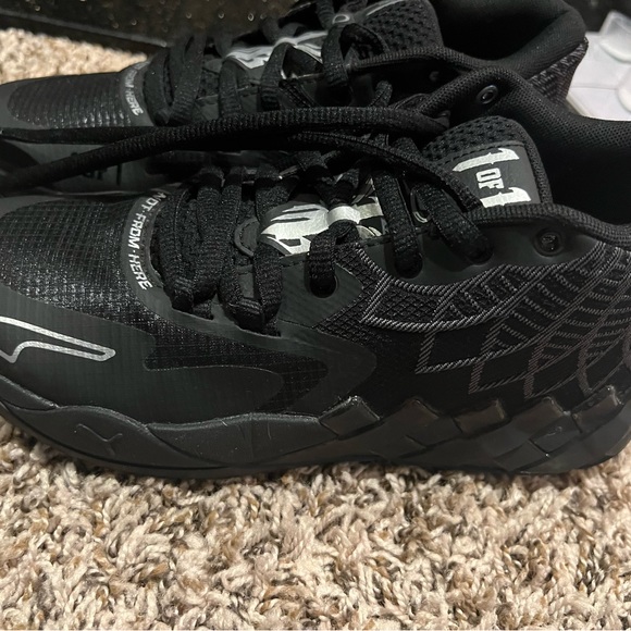 LaMello Ball youth basketball shoe - Picture 4 of 6